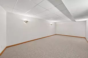 225 Cloud Mist Dr, Capron, IL 61012 - Photo 29