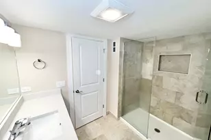 5547 N Central Ave, Chicago, IL 60630 - Photo 11