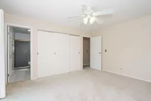 249 Langton Ln, Bloomingdale, IL 60108 - Photo 17