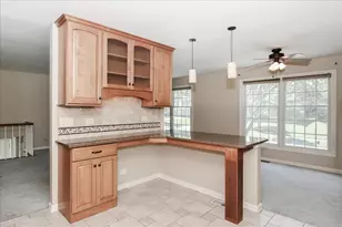 249 Langton Ln, Bloomingdale, IL 60108 - Photo 13
