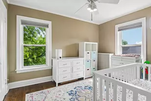 1946 W Patterson Ave, Chicago, IL 60613 - Photo 13