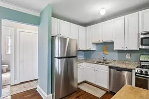 1946 W Patterson Ave, Chicago, IL 60613 - Photo 9
