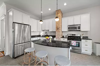 3907 N Damen Avenue #2, Chicago, IL 60618 - Photo 11