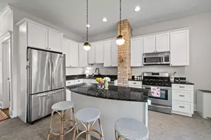 3907 N Damen Ave, Chicago, IL 60618 - Photo 11