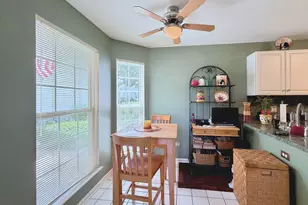 1150 Hawthorne Ln, Elk Grove Village, IL 60007 - Photo 5