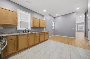 7828 S Escanaba Ave, Chicago, IL 60649 - Photo 15