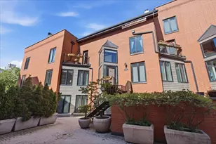 1608 N St Michaels Ct, Chicago, IL 60614 - Photo 1