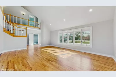 1838 N Windsor Drive, Arlington Heights, IL 60004 - Photo 5