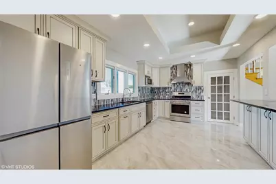 1838 N Windsor Drive, Arlington Heights, IL 60004 - Photo 7