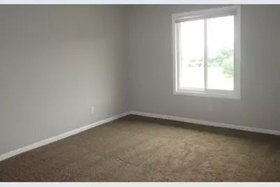 800 Brook Drive #6, Streamwood, IL 60107 - Photo 9