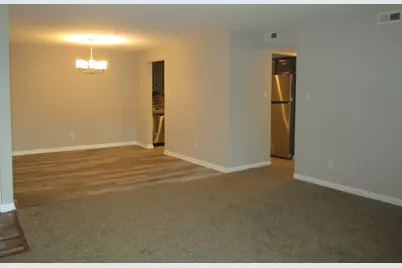 800 Brook Drive #6, Streamwood, IL 60107 - Photo 7