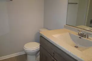 800 Brook Dr, Streamwood, IL 60107 - Photo 13