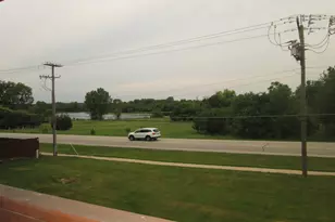800 Brook Dr, Streamwood, IL 60107 - Photo 21