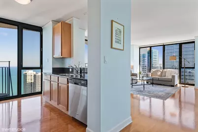 225 N Columbus Drive #6006, Chicago, IL 60601 - Photo 11