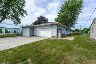 5770 Poppy Garden Rd, Colona, IL 61241 - Photo 27