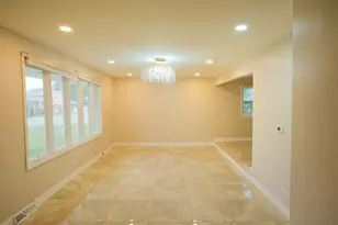 10459 S 81st Ave, Palos Hills, IL 60465 - Photo 11