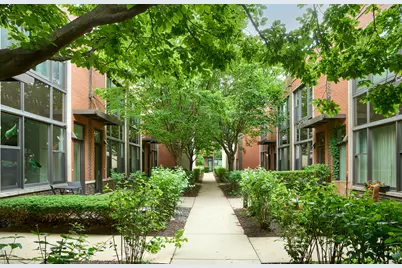 952 N Crosby Street, Chicago, IL 60610 - Photo 3