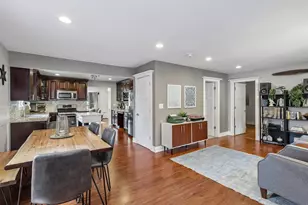 2802 Hawk Ln, Rolling Meadows, IL 60008 - Photo 9
