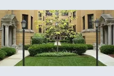 2426 N Sawyer Avenue #1W, Chicago, IL 60647 - Photo 1