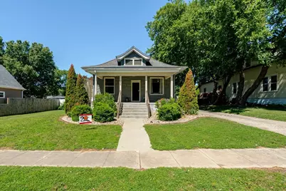 304 S Monroe Street, Mackinaw, IL 61755 - Photo 1