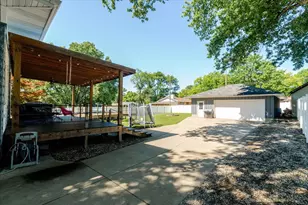 304 S Monroe St, Mackinaw, IL 61755 - Photo 33