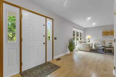 76 Foxboro Lane, Gurnee, IL 60031 - Photo 3