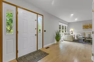 76 Foxboro Ln, Gurnee, IL 60031 - Photo 3