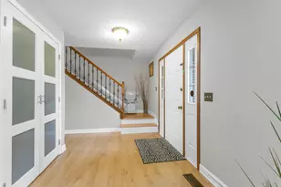76 Foxboro Ln, Gurnee, IL 60031 - Photo 9