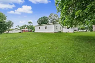 [Address not provided], Paxton, IL 60957 - Photo 35