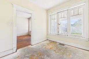 7955 S Ridgeland Ave, Chicago, IL 60617 - Photo 13