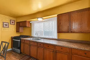 14041 S Calhoun Ave, Burnham, IL 60633 - Photo 7