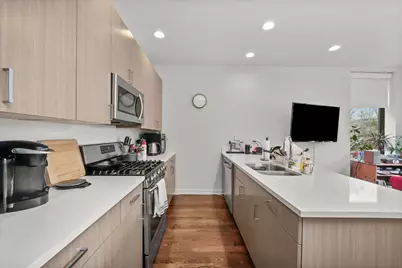 838 W Erie Street #3W, Chicago, IL 60642 - Photo 7