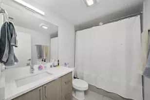838 W Erie St, Chicago, IL 60642 - Photo 13