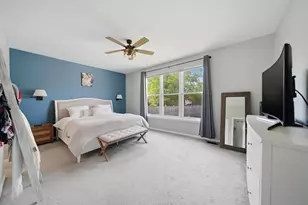 1968 School House Ln, Aurora, IL 60506 - Photo 9