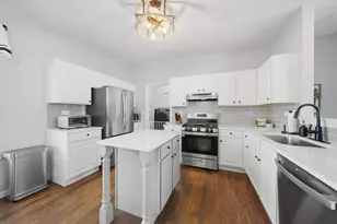 1968 School House Ln, Aurora, IL 60506 - Photo 7