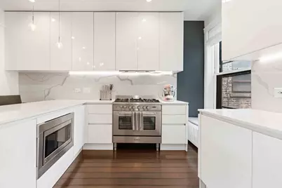 556 W Roscoe Street #3, Chicago, IL 60657 - Photo 11