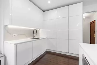 556 W Roscoe Street #3, Chicago, IL 60657 - Photo 13