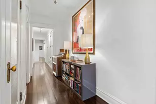 556 W Roscoe St, Chicago, IL 60657 - Photo 15