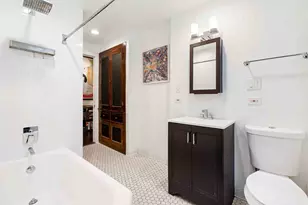 556 W Roscoe St, Chicago, IL 60657 - Photo 19