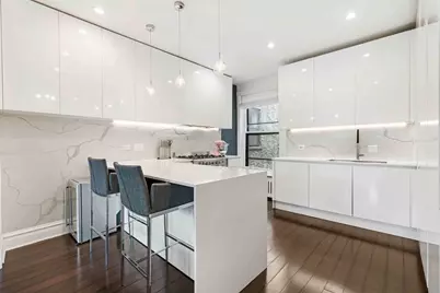 556 W Roscoe Street #3, Chicago, IL 60657 - Photo 9