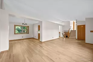 579 Crimson Dr, Crystal Lake, IL 60014 - Photo 7