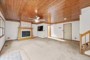 579 Crimson Dr, Crystal Lake, IL 60014 - Photo 27