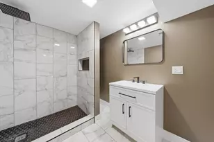 10112 S Union Ave, Chicago, IL 60628 - Photo 27