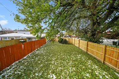7918 S Anthony Avenue, Chicago, IL 60619 - Photo 29