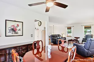 1899 W Alder Dr, Hoffman Estates, IL 60192 - Photo 9