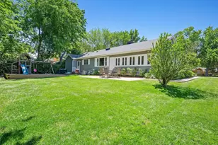 3913 Forest Ave, Downers Grove, IL 60515 - Photo 3