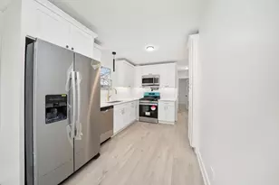 3700 W 76th Pl, Chicago, IL 60652 - Photo 9