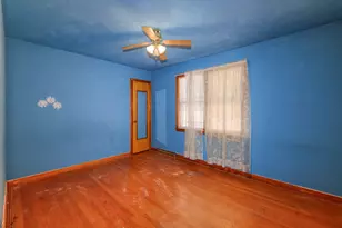 5337 S Springfield Ave, Chicago, IL 60632 - Photo 5