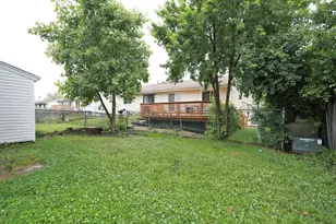 240 Grissom Ln, Hoffman Estates, IL 60169 - Photo 21