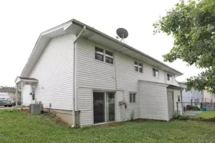 240 Grissom Ln, Hoffman Estates, IL 60169 - Photo 23